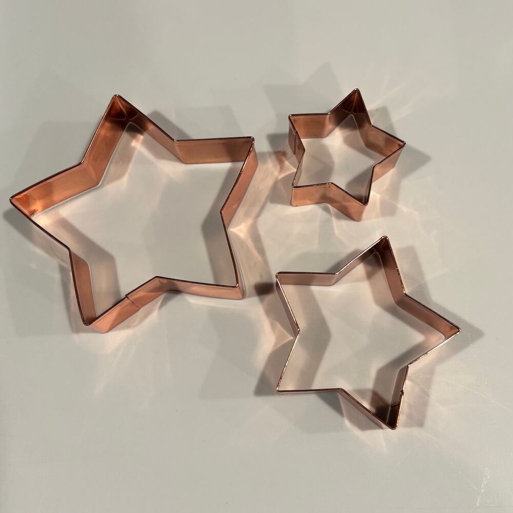 Star Shaped Cookie Cutters Copper 3 Nesting Set of Three 4" 3" 2" In Storage Tin